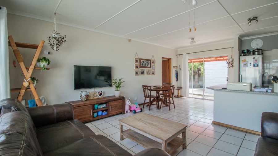 3 Bedroom Property for Sale in Sunrise On Sea Eastern Cape